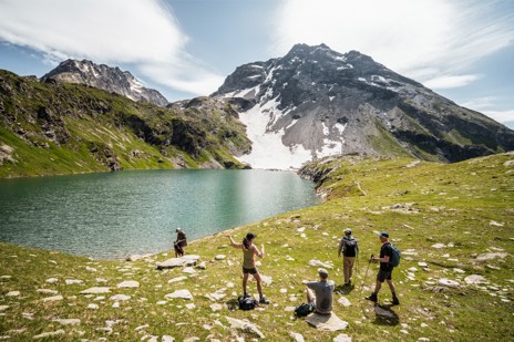 Swing by the outpost while descending to the village for an après aperitif and refreshing dip in the